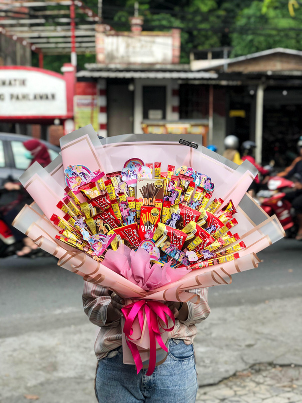 Buket Bunga Putih Elegant
